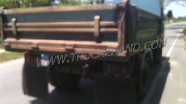 รถบรรทุก 6 ล้อดัมพ์ ISUZU NPR 115 แรงม้า กระบะดั้มสามมิตร  พวงมาลัยพาวเวอร์