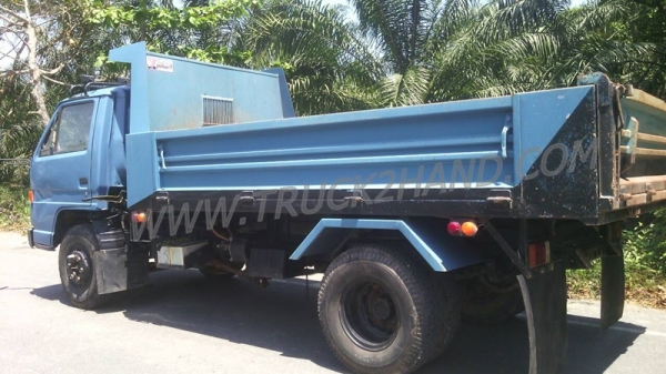 รถบรรทุก 6 ล้อดัมพ์ ISUZU NPR 115 แรงม้า กระบะดั้มสามมิตร  พวงมาลัยพาวเวอร์