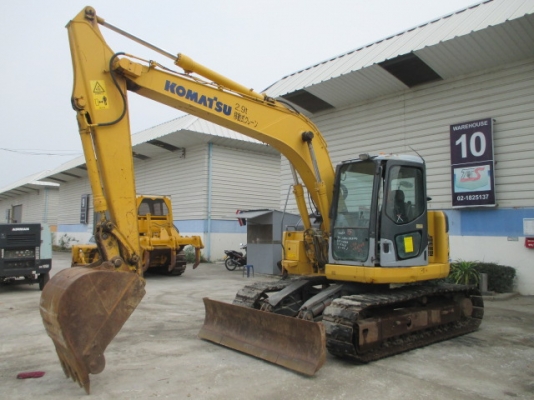 ขายครับ Komatsu PC128US-2E1 เก่านอกแท้ๆครับ นำเข้ามาเพื่อขาย ติดต่อ 098-246-3778  น๊อค