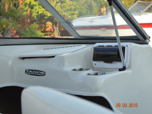 Tahoe Q4, 2006 3.0L 135hp 18foot