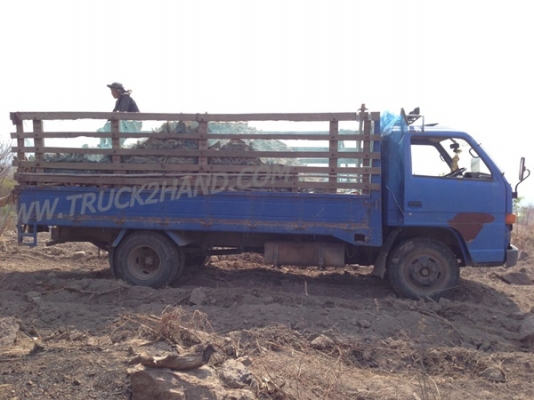 รถบรรทุก 6 ล้อ ISUZU กระบะข้างเสริม 115 แรงม้า ปีจดทะเบียน 2536