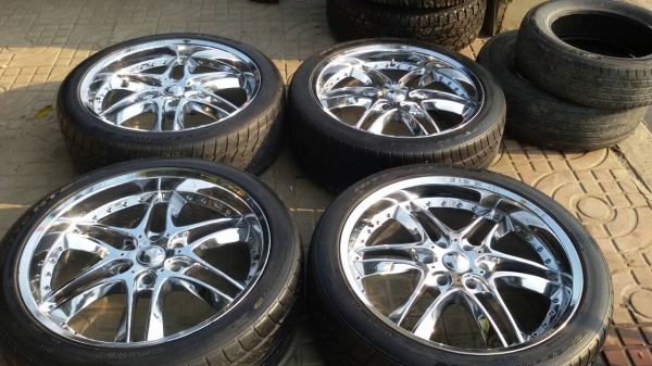 ขอบ 22 6รู พร้อมยาง 265 40 22 nitto ปี 11