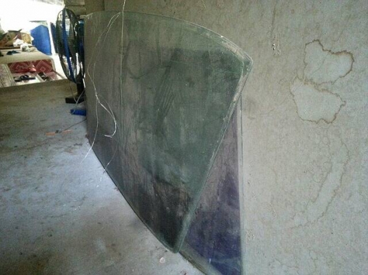 กระจกบังลมใหญ่ หน้า หลัง เปอร์โย 305