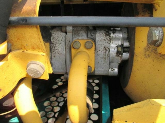 ขายด่วน รถขุด KOMATSU PC40-7  แทรคยาง  เก่า ญี่ปุ่น พึ่งเดินทางมาถึงไทยจ้า   สภาพดี  พร้อวใช้งาน   โทร 089-3818694 ดวงนภา  เตียวตระกูล