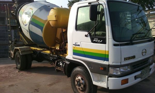 ขายด่วนรถโม้ปูนรถนําเข้ามีเล่มทะเบืยนโม้ตรง3.5คิวเครือง220แรง ขายด่วนรถโม้ปูนรถนําเข้ามีเล่มทะเบืยนโม้ตรง3.5คิวเครือง220แรง