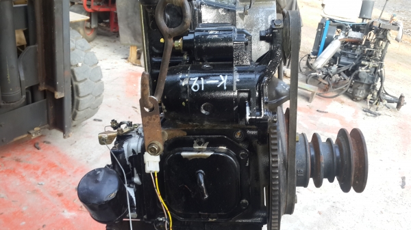 สองสูบ 9.5 แรง รหัส K - 12 สองสูบ 9.5 แรง รหัส K - 12