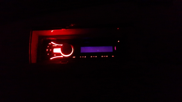 Bayliner Capri 18 ฟุต พร้อมทะเบียน และเทเลอร์