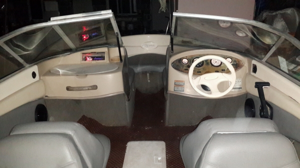 Bayliner Capri 18 ฟุต พร้อมทะเบียน และเทเลอร์