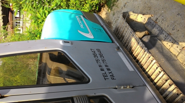 ขายด่วน รถขุด KOBELCO SK100-3   ซุปเปอร์  แทรค 50  เก่า ญี่ปุ่น    สภาพสวย  โซ่ดี  เอวแน่น  ปั๊มสวย  ไฟฟ้าครบ  โทร  081-3848169  คมศักดิ์