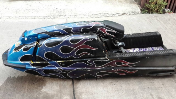 ขายบอดี้เปล่า เจ็ทยืน kawasaki 550 ลายสวยๆ