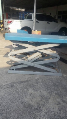 ขายลิฟท์กรรไกรยกรถขนาด3-5ตันของใต้หวันยกสูง2เมตร