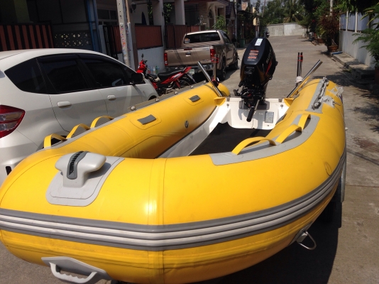 ขายเรือยาง ขนาด330 ท้องไฟเบอร์ เครื่อง 15 fourstoke