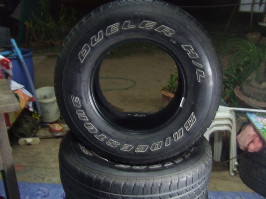ขายยางรถยนต์   ขอบ15 สัปดา75  พ.ศ  10