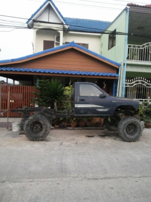 ขาย LN 85 วางคาน ซาฟารี ขาย LN 85 วางคาน ซาฟารี