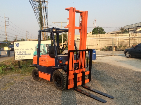 ขาย โฟล์คลิฟ TOYOTA 2.5 ตัน 4 เมตร รุ่น 5 เครื่องดีเซล1Z เกียร์ธรรมดา เครื่องดีเกียร์ดี พร้อมใช้งาน 265,000 ฿ จะเด็ด 094-4267888