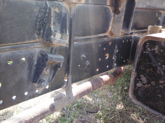 หกล้อ อีซูซุ NPR-59LU5F-115สั่่งลุยแท้ ปี38 ดััมสามมิตร5คิว สภาพดีเดิมๆสวยจัดทั้งคัน เล่มทะเบียนเอกสาร  ม.79 รถไม่ได้ล่างมา3ฤดูฝน ครับ