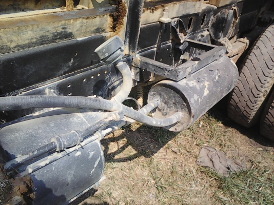 หกล้อ อีซูซุ NPR-59LU5F-115สั่่งลุยแท้ ปี38 ดััมสามมิตร5คิว สภาพดีเดิมๆสวยจัดทั้งคัน เล่มทะเบียนเอกสาร  ม.79 รถไม่ได้ล่างมา3ฤดูฝน ครับ