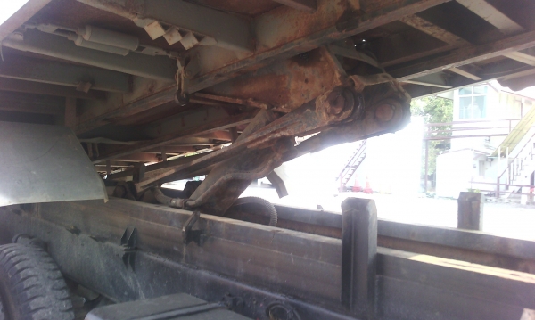 ขายด่วนรถสิบล้อร็อกกี่ดั้มเครือง210แรงม้ารภาพสวยพร้อมใช้งาน ขายด่วนรถสิบล้อร็อกกี่ดั้มเครือง210แรงม้ารภาพสวยพร้อมใช้งาน