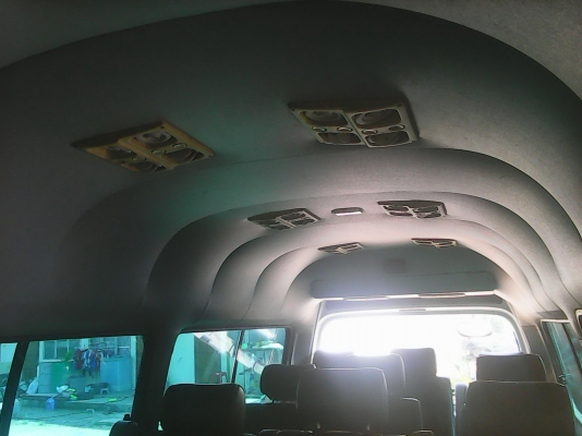 ขายรถตู้ NISSAN URVAN แอร์เย็นๆ สภาพสวยน่าใช้ ราคาเบาๆ 195000 บาท