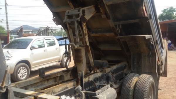 ขายหกล้อดั้มพ์ ISUZU-NPR59LU-FM ปี38 อ๊อฟชั่นครบ ขายหกล้อดั้มพ์ ISUZU-NPR59LU-FM ปี38 อ๊อฟชั่นครบ