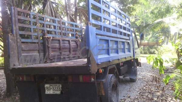 รถบรรทุก 6 ล้อดัมพ์ MITSUBISI CANTER  เครื่อง 4D31 กระบะดั้มรั้วสูง