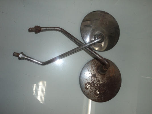 กระจกมอไซค์โบราณ  1 คู่แท้ โทร.081-005-8785