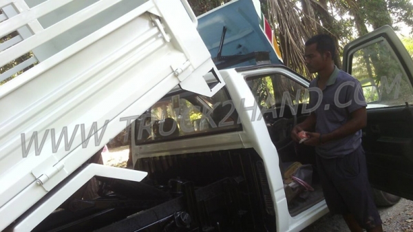 รถกระบะบรรทุก 4 ล้อ ISUZU มังกรติดดั้มยก 4 ตัน TFR ปี 96 ติดดั้มเกษตรยกได้ 4 ตัน เครือง 90 HP