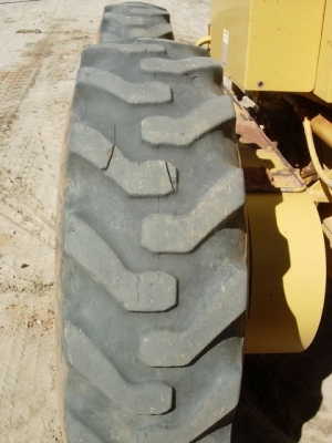 CAT 140H #2ZK00517  (Scarifier) Tel : 098-858-5524 สามภพครับ