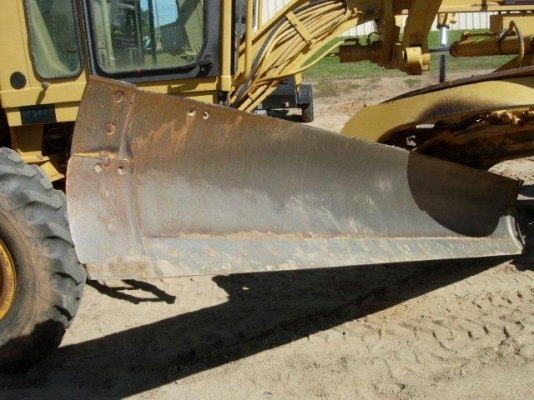 CAT 140H #2ZK00517  (Scarifier) Tel : 098-858-5524 สามภพครับ