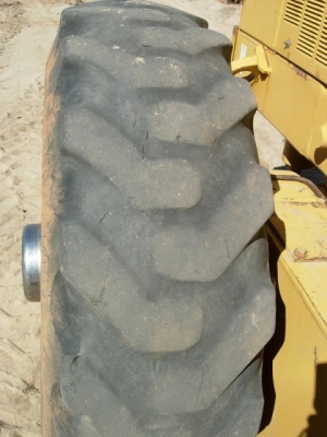 CAT 140H #2ZK00517  (Scarifier) Tel : 098-858-5524 สามภพครับ