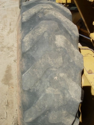 CAT 140H #2ZK00517  (Scarifier) Tel : 098-858-5524 สามภพครับ