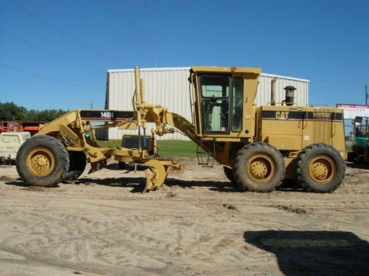 CAT 140H #2ZK00517  (Scarifier) Tel : 098-858-5524 สามภพครับ