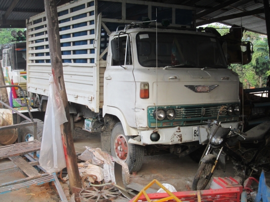 รถบรรทุก6ล้อดั้ม ยี่ห้อKM 280000