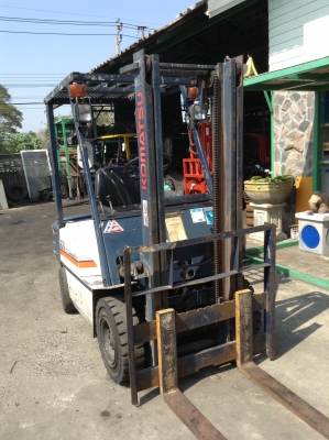 +++ ขายโฟล์คลิฟท์  KOMATSU  FG15-14  ขนาด  1.5  ตัน   (รถนอก พร้อมใช้)  เครื่องยนต์เบนซิน  เสา  3  เมตร  เกียร์ธรรมดา  งา 1,070  มม.  ยางลมครับ