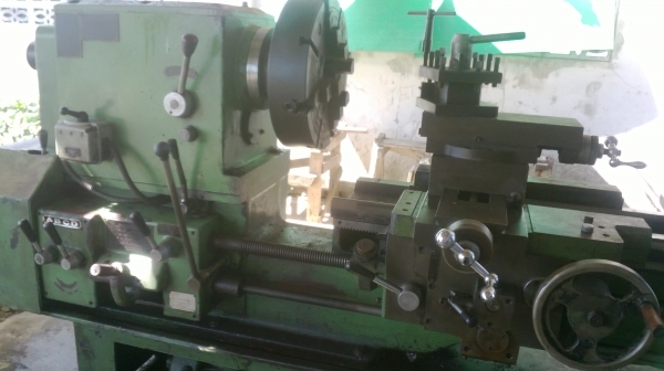 แท่นกลึง 6 ฟุต รุ่นหนัก 2 เพลา พร้อมใช้งาน สภาพสวย ๆ คอลึก อุปกรณ์ครบ 89,000 แท่นกลึง 6 ฟุต รุ่นหนัก 2 เพลา พร้อมใช้งาน สภาพสวย ๆ คอลึก อุปกรณ์ครบ 89,000