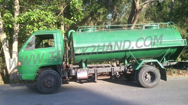 รถบรรทุกน้ำ ISUZU NPR 115HP เครื่อง4BD1 เครื่องแห้ง ฟิตเต็ม100\%