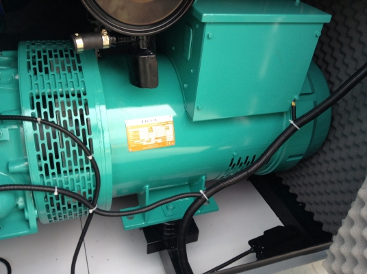 เครื่องปั่นไฟ 125 Kva. JAPAN (รับประกัน 1 ปี)รับวันสงกรานต์โทรมาช่วงนี้ลดพิเศษ*จัดส่งฟรีทั่วประเทศ*