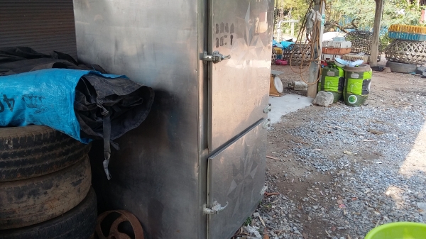 ขายตู้เเช่เลส ขนาดใหญ่  2ชั้น แช่ได้สารพัด  เลสแท้