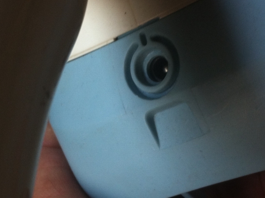 เครื่องดูดฝุ่นไร้สาย BLACK&DECKER ขนาด 7.2 V. แบบเสียบชาร์จไฟ เครื่องดูดฝุ่นไร้สาย BLACK&DECKER ขนาด 7.2 V. แบบเสียบชาร์จไฟ