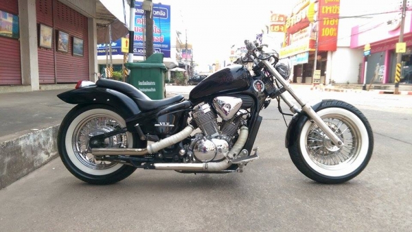 ขายคับ Honda Steed 400 แต่ง FATBOY แผงคอแต่ง EASYRIDER มีท่อแต่งเสียงลั่นๆ ยางหน้าหลังขอบขาวเต็มๆ อินวอยส์ สรรพสามิตร ขาย 63500 บาท พร้อมส่งทั่วไทยคับ สนใจติดต่อ 081-0578282 ไอดีไลน์ POPBIGBIKESAKON คับ สนใจรถสวย ถูก ดี ต้อง POP BIGBIKE SAKONNAKHON คลิปคั