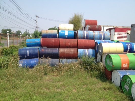 ขายถํงแดง 200 ลิตร สภาพดีมีประมาณ 400 ใบขายเหมาราคาถูกหาอยู่รีบเลยนะคะ เหมาๆเลยค่ะ