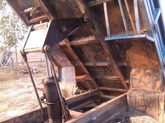 ขายดั้ม3คิว ISUZU TL 85แรง เครื่องดี คัชซีสวย ยางดี ภายในสวย สภาพพร้อมใช้งาน เอกสารพร้อมโอน สนใจโทร 090-8588220คุณนะ 093-3258446คุณบิวตี้ ID:narong498 หรือ www.truck.in.th/498 หรือfb:ณรงค์ ซื้อขายรถมือสอง(เว็บไซต์ส่วนตัว)