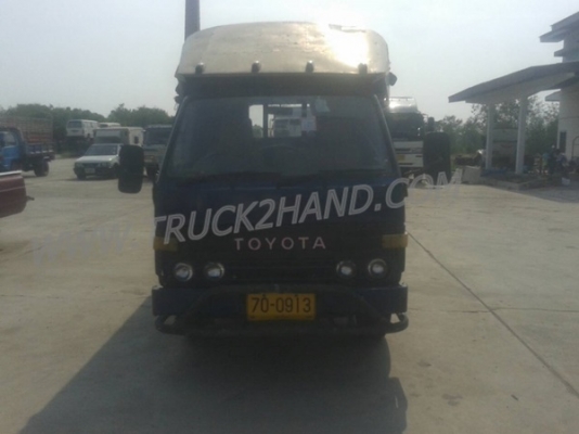โตโยต้า4ล้อใหญ่BU61 พร้อมโครงหลังคา ยาง750-15พร้อมใช้