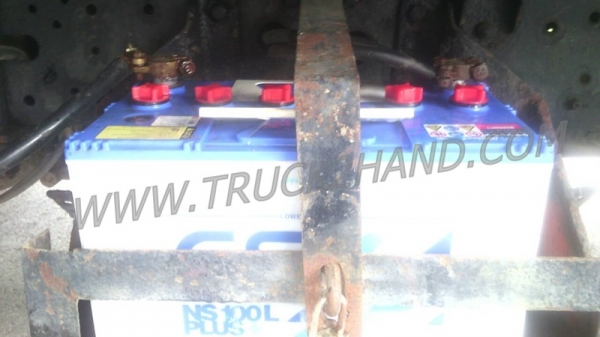 โตโยต้า4ล้อใหญ่BU61 พร้อมโครงหลังคา ยาง750-15พร้อมใช้