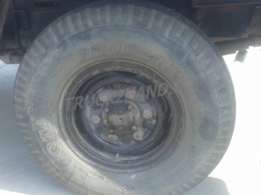 โตโยต้า4ล้อใหญ่BU61 พร้อมโครงหลังคา ยาง750-15พร้อมใช้