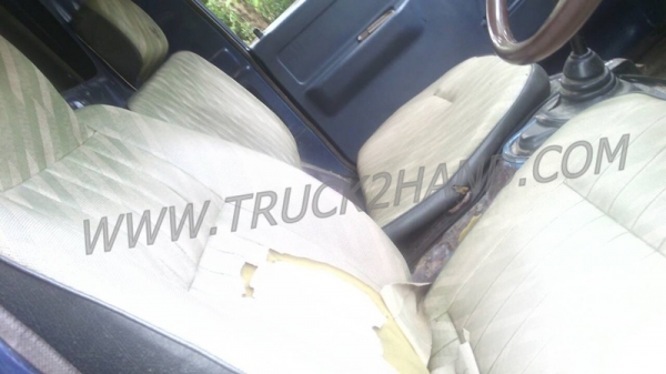 โตโยต้า4ล้อใหญ่BU61 พร้อมโครงหลังคา ยาง750-15พร้อมใช้