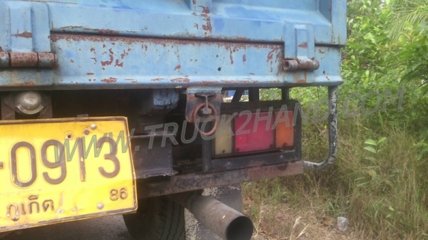 โตโยต้า4ล้อใหญ่BU61 พร้อมโครงหลังคา ยาง750-15พร้อมใช้