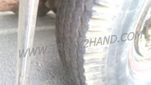 โตโยต้า 4 ล้อใหญ่ BU61 พร้อมโครงหลังคา