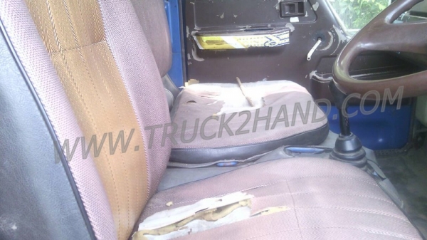 โตโยต้า 4 ล้อใหญ่ BU61 พร้อมโครงหลังคา