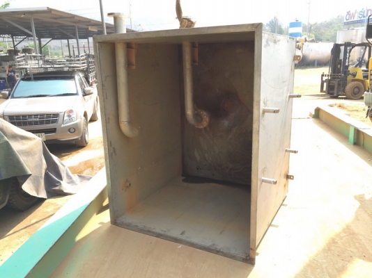 ขายถังสแตนเลส 4 เหลี่ยม ความจุ 2,000 ลิตร เปิดบน สภาพพร้อมใช้งาน